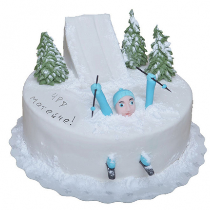 Торта скиор от торти чочко. За любители или професионалисти изберете тематична зимна торта с преспи сняг е борчета. Изберете от разнообразие от пълнежи.
