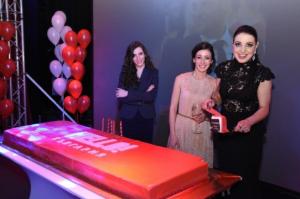Огромна торта за петия рожден ден на списание Hello България
